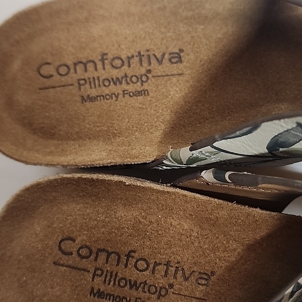Comfortiva Women's Floral Buckle Sandals - Cream and Brown Sz 8.5 Romantic - Picture 5 of 12